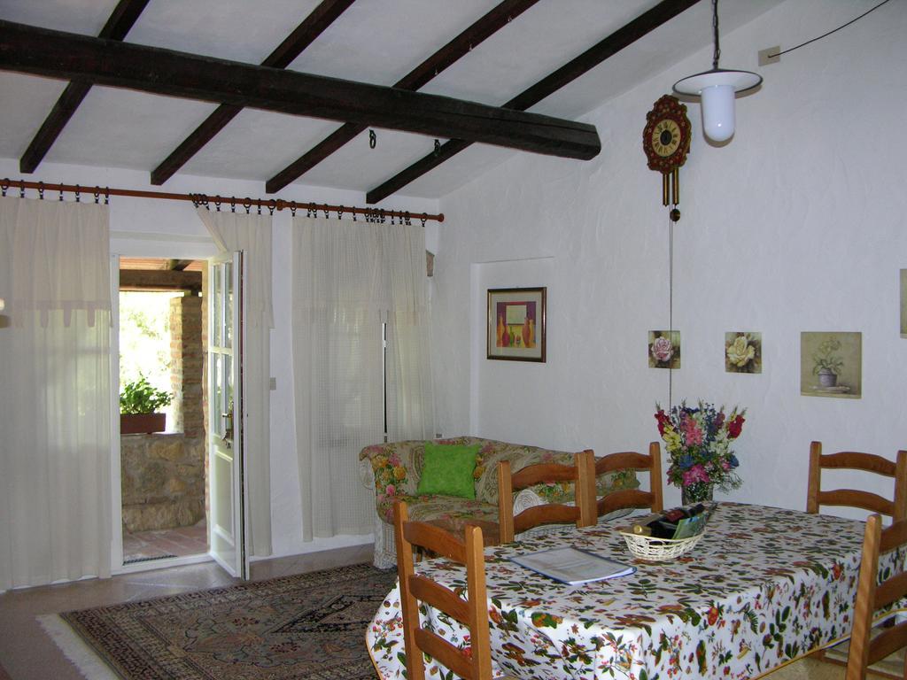 Casa Terra Rossa Fauglia Quarto foto
